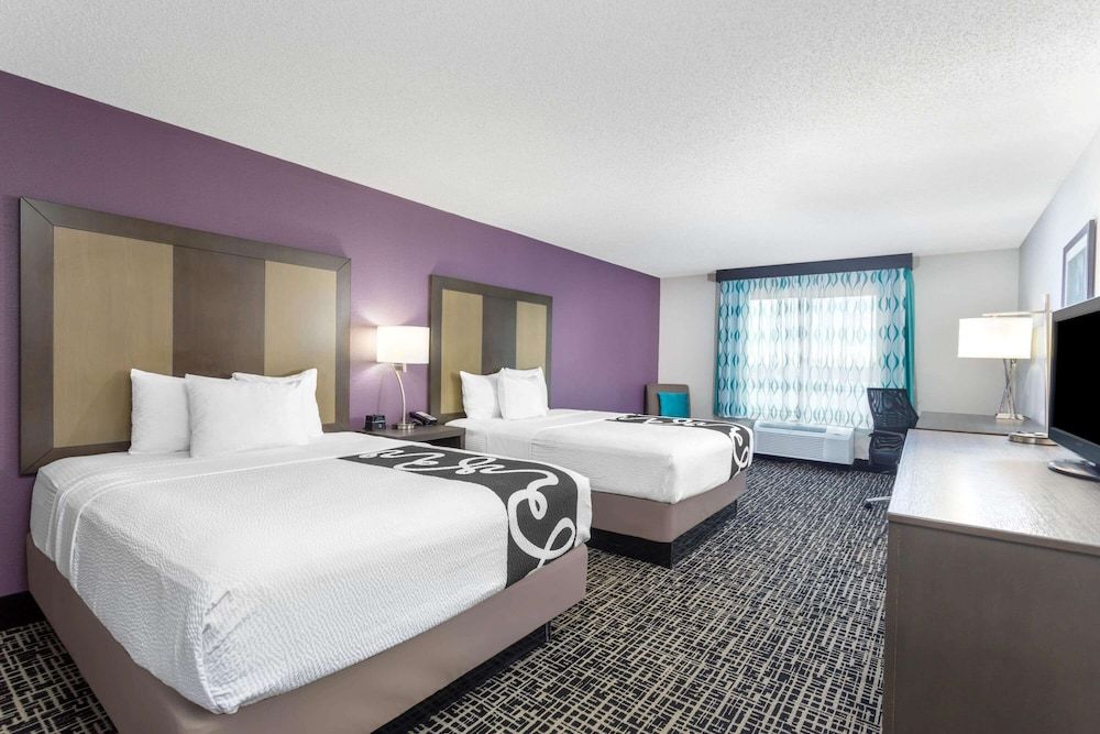 Room, 2 Queen Beds, Non Smoking