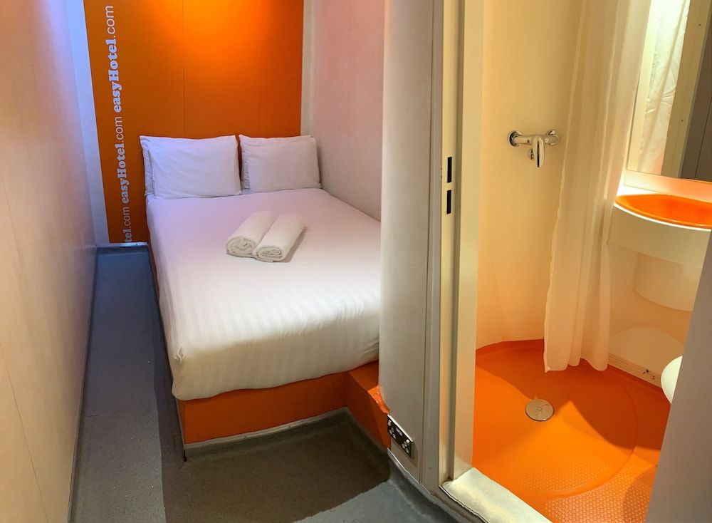 undefined Easyhotel South Kensington 3