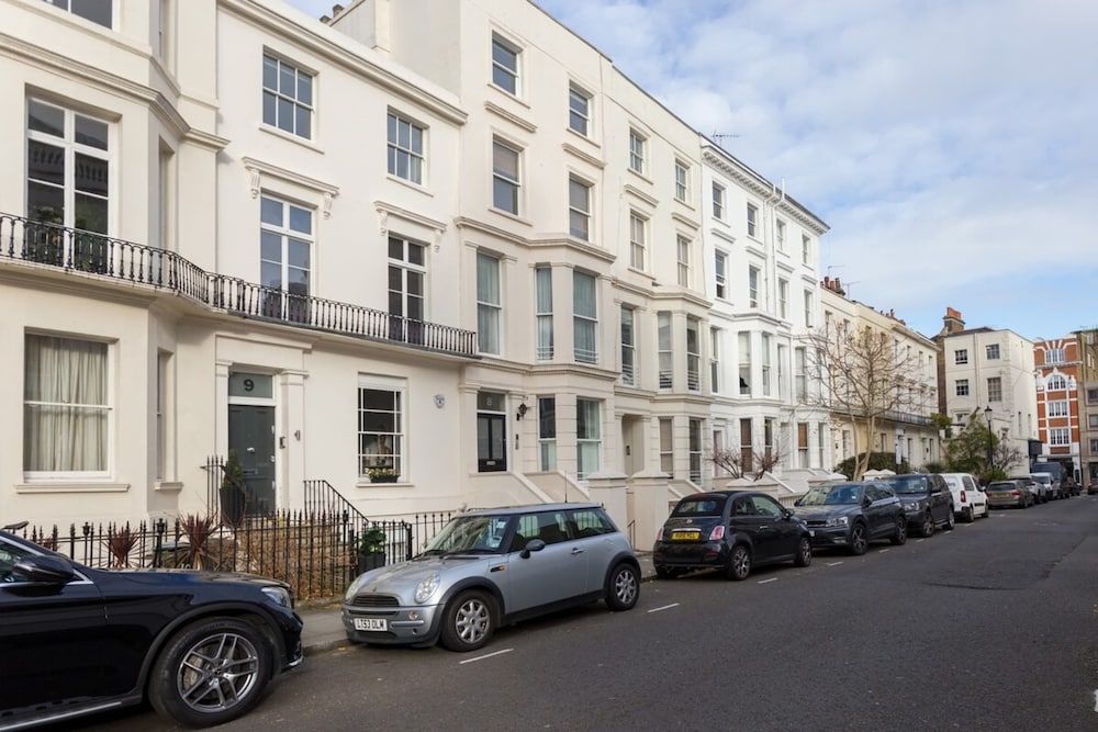 undefined 1 Bedroom Apartment in Notting Hill Accommodates 2 3