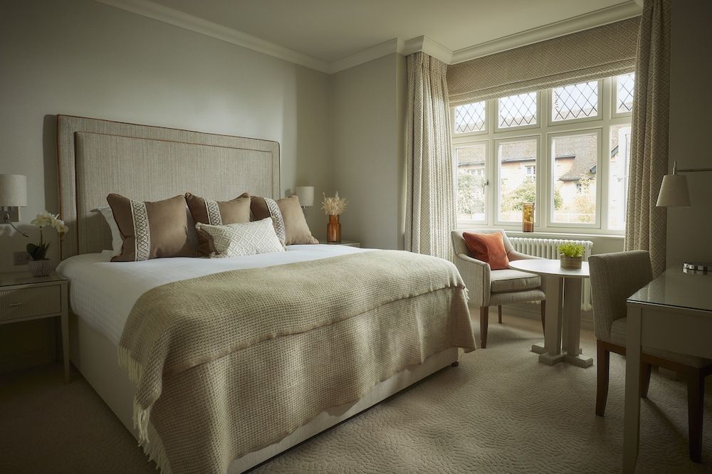 Brockencote Hall Hotel Lodge Feature Room (Annex Building)