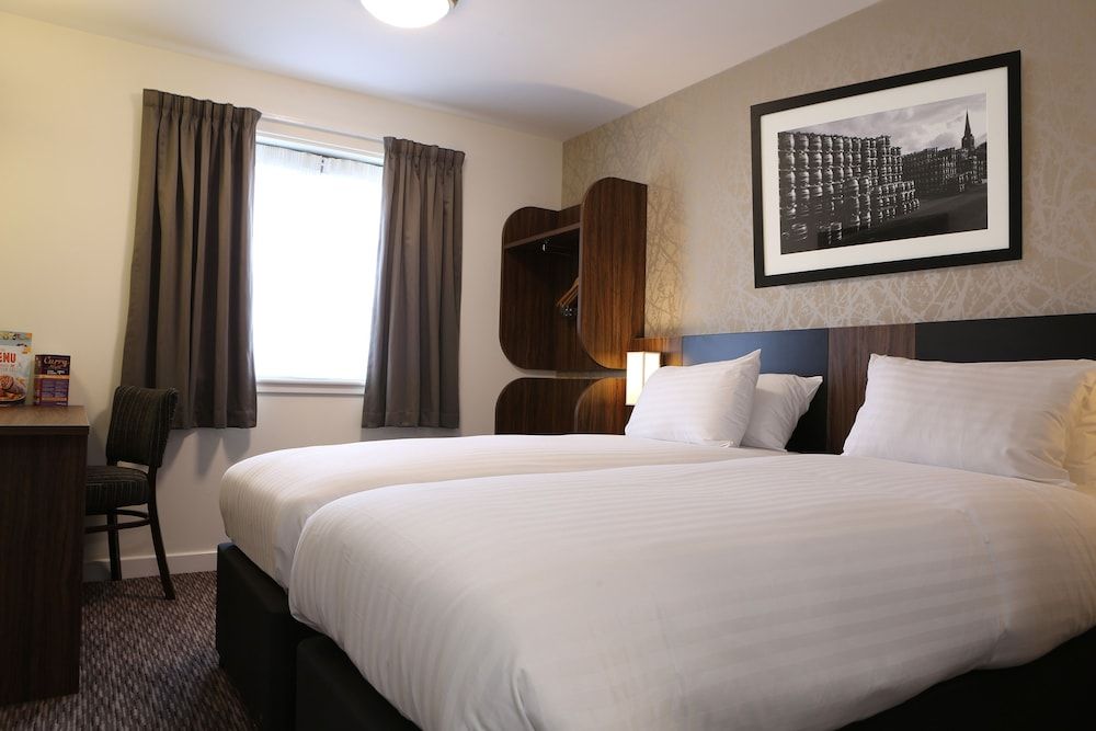 Harbour Spring, Peterhead by Marston's Inns Twin Room 4