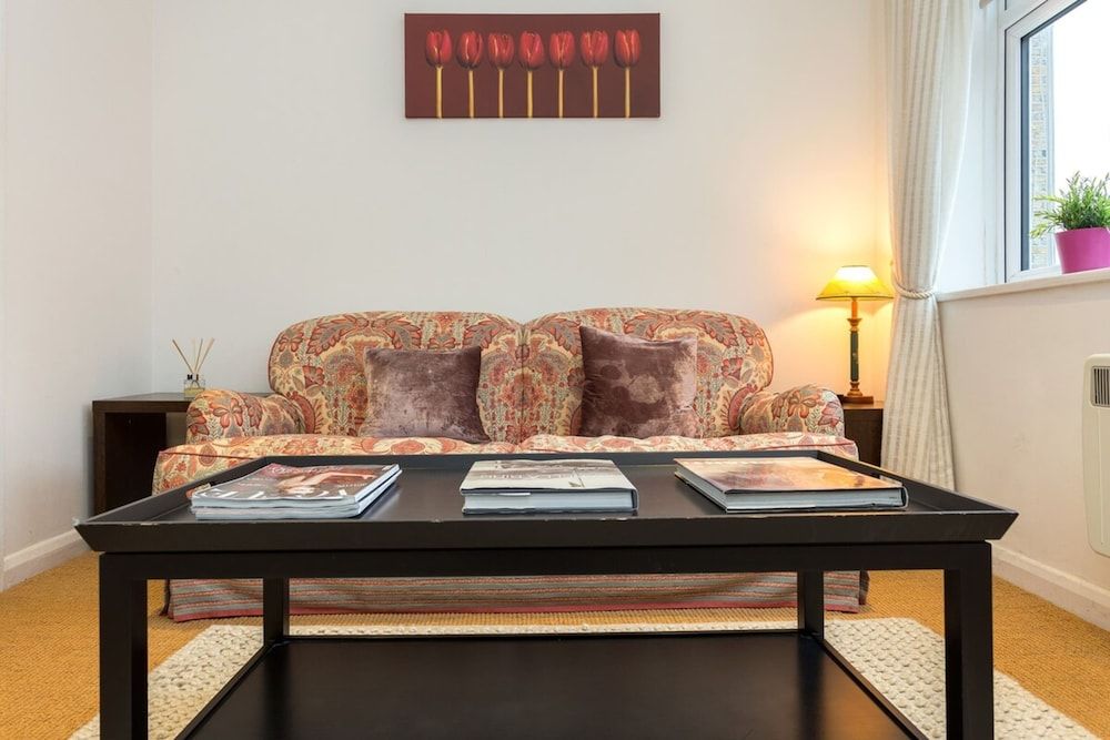 1 Bedroom Flat in South Kensington Apartment, 1 Bedroom 13