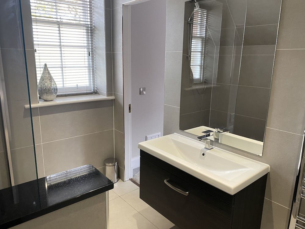 The Craigie Honeymoon Apartment 7