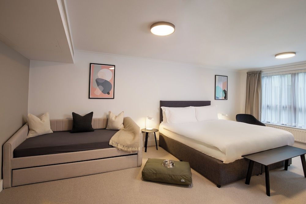 Deluxe Apartment, 1 King Bed, Non Smoking, Balcony