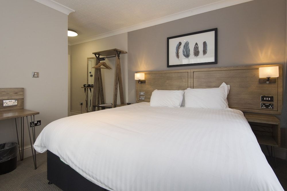 Owl, Hambleton by Marston's Inns Standard Double Room 2