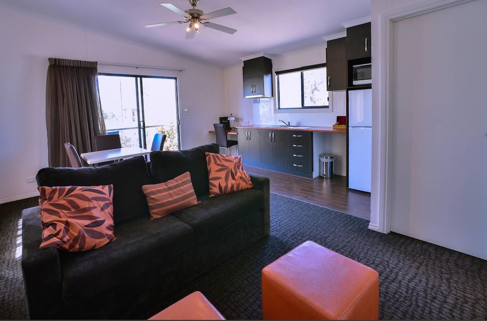 Executive Suite, 1 King Bed, Non Smoking
