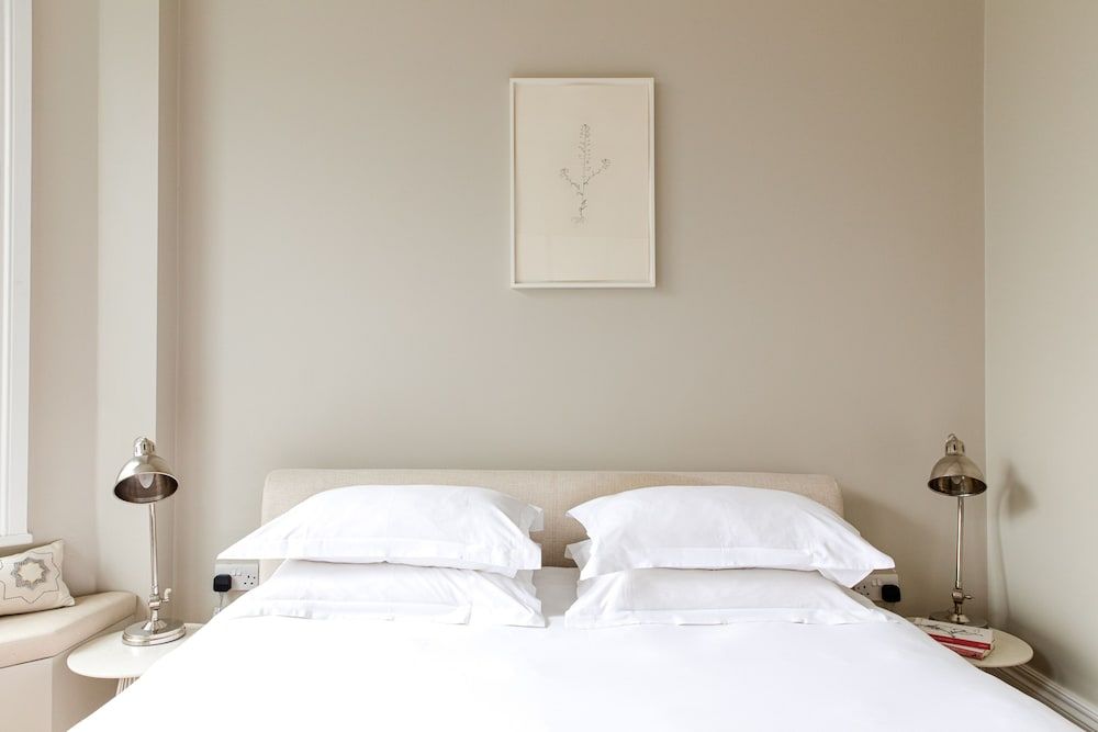 undefined 56 Welbeck Street 2