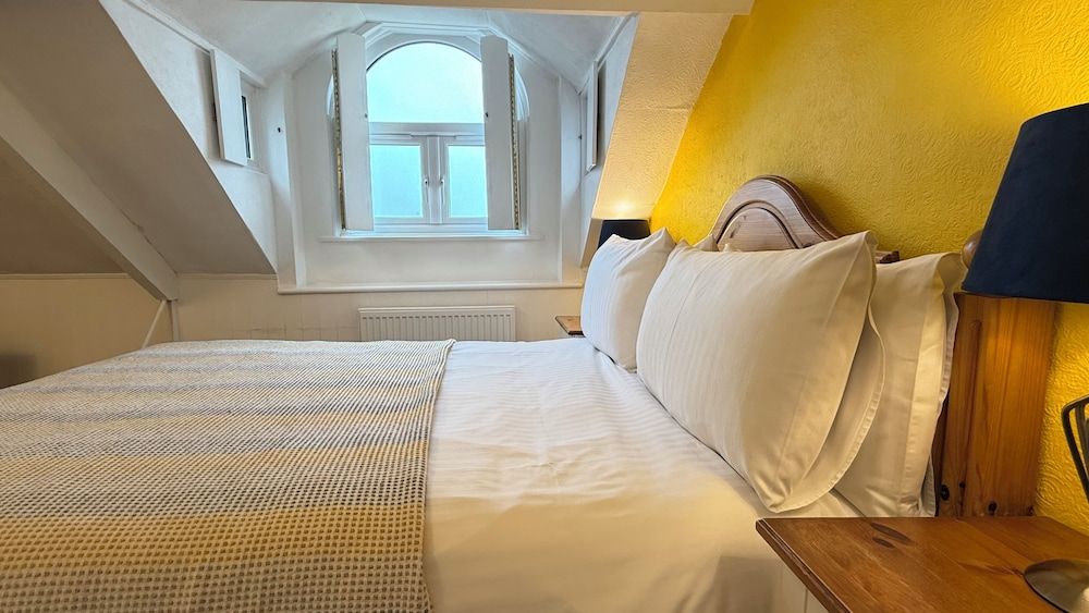 Standard Double Room, Ensuite, Courtyard View (Double Ensuite)