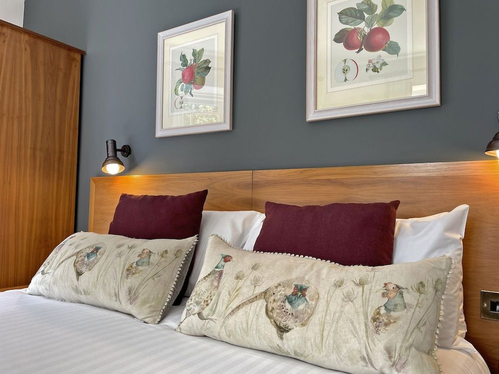 The Jug & Bottle Standard Double Room 18