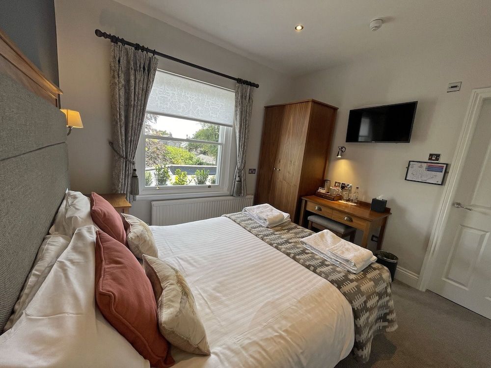 The Jug & Bottle Economy Double Room 2