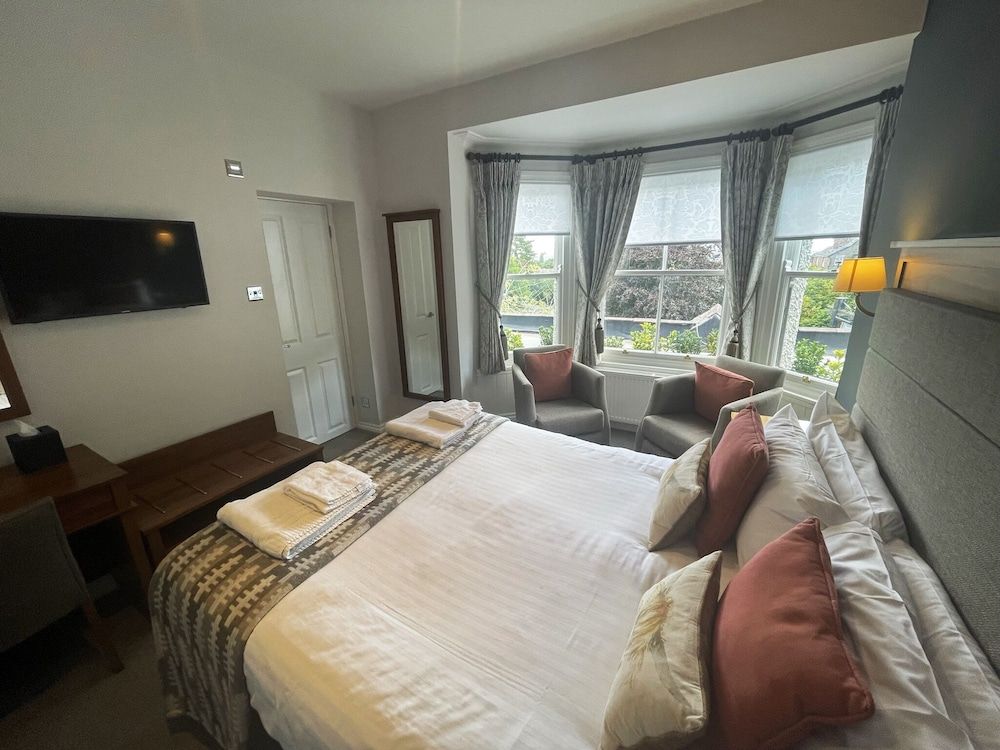 The Jug & Bottle Standard Double Room 7