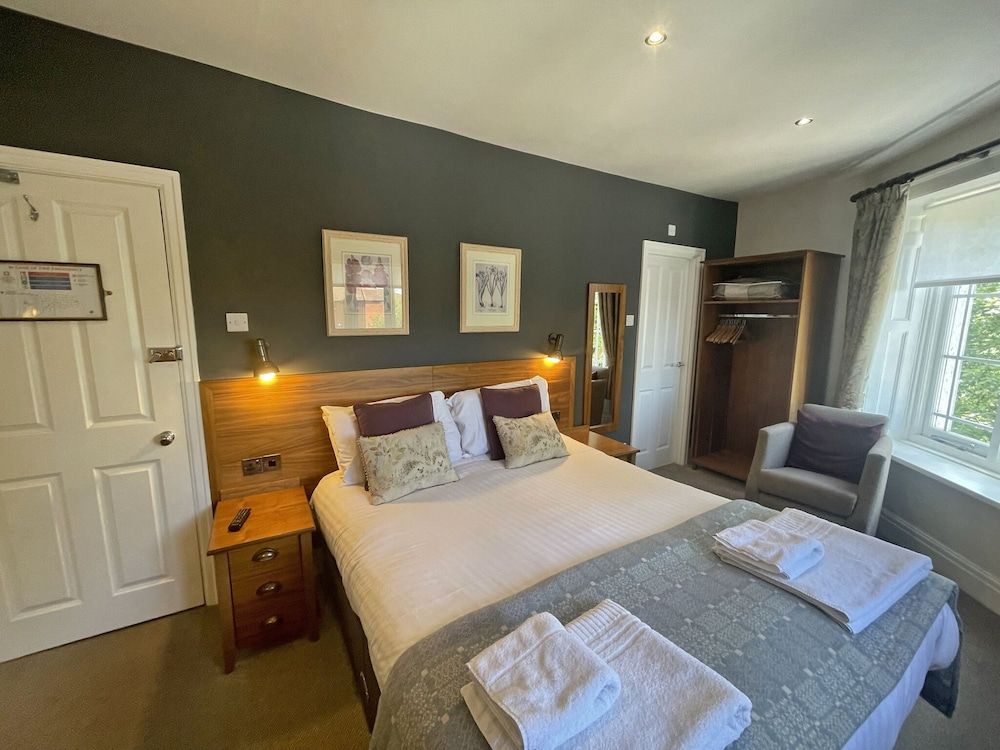 The Jug & Bottle Standard Double Room 17