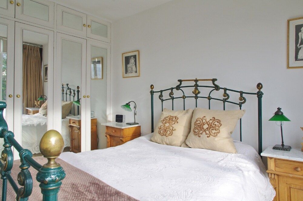 undefined The London Agent West London Studios 5