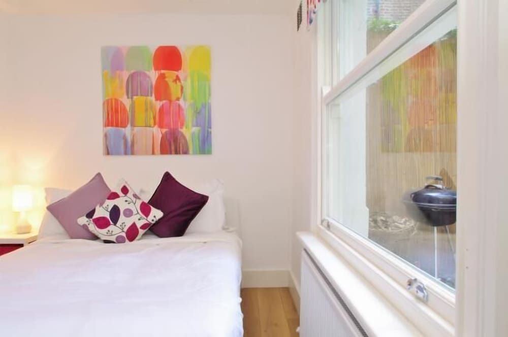 undefined The London Agent Kensington Comeragh 3