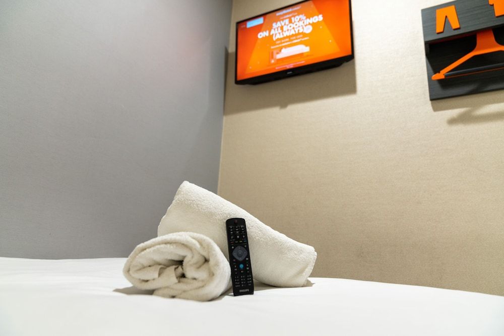 easyHotel Liverpool Basic Double Room, 1 Double Bed (no window) 6