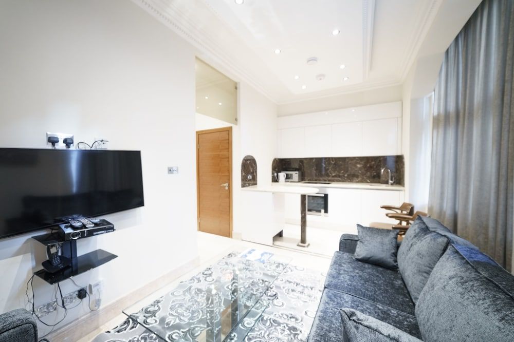 Hyde Park Place Deluxe Apartment, 2 Bedrooms 33
