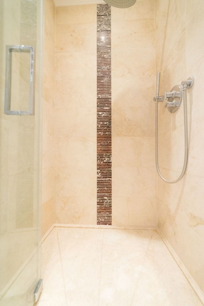 Hyde Park Place Deluxe Apartment, 2 Bedrooms 24