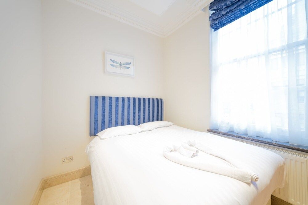 Hyde Park Place Deluxe Apartment, 2 Bedrooms 16