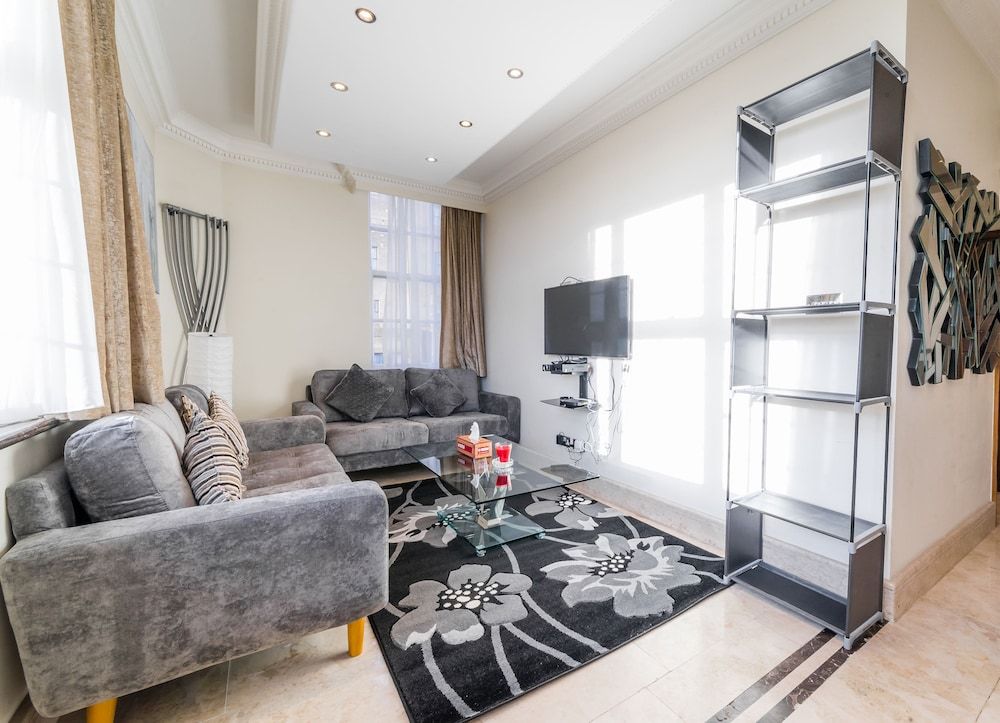 Hyde Park Place Deluxe Apartment, 2 Bedrooms 31