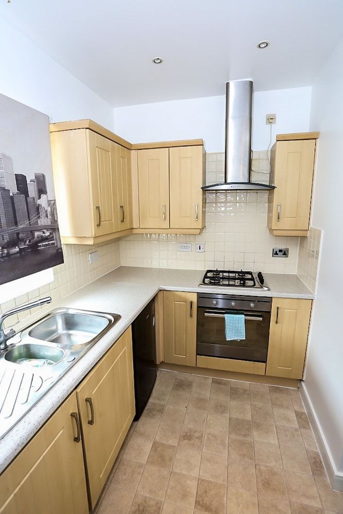 undefined Modern 2 Bedroom Apartment 9