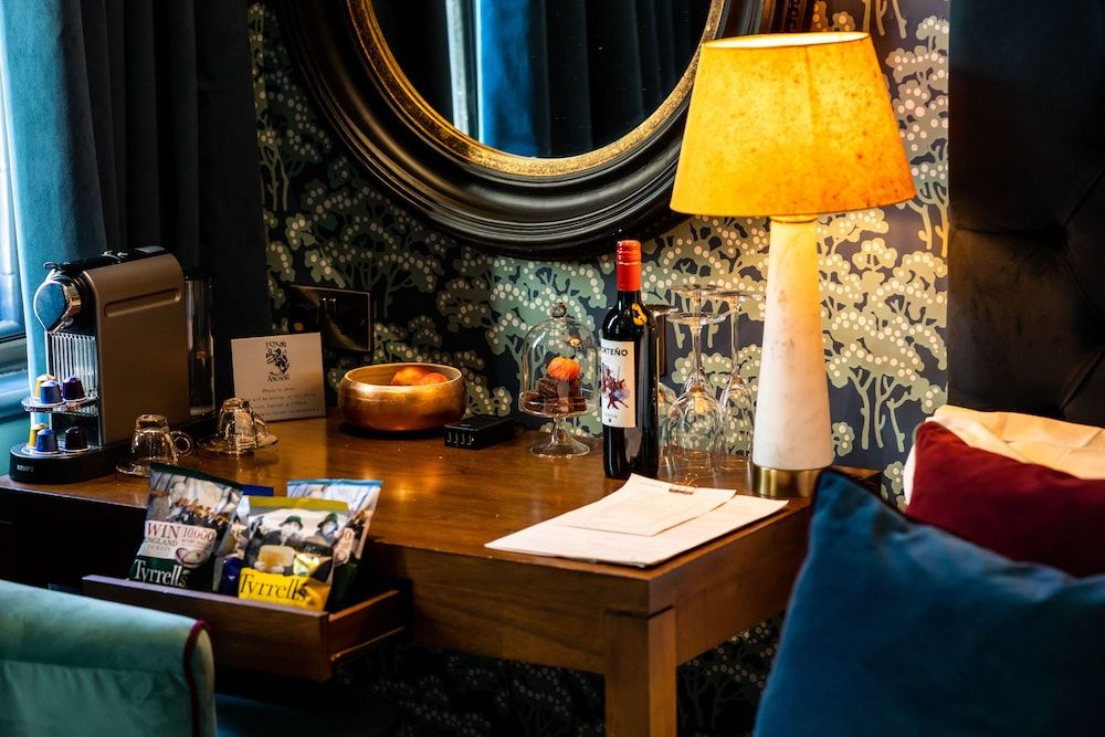 Fox and Anchor Premium Double Room, 1 Double Bed 6