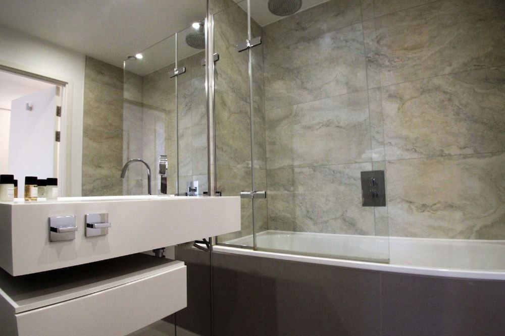 undefined One Bed Serviced Apt in Barbican 6