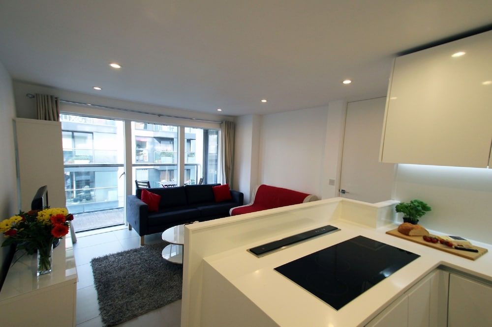 undefined One Bed Serviced Apt in Barbican 5
