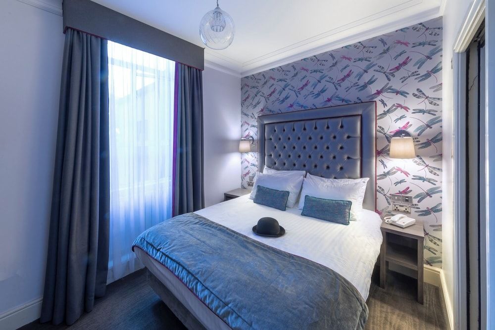 The Beverley Hotel Standard Double Room 6