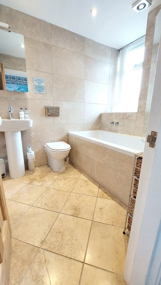 Double or Twin Room, Ground Floor