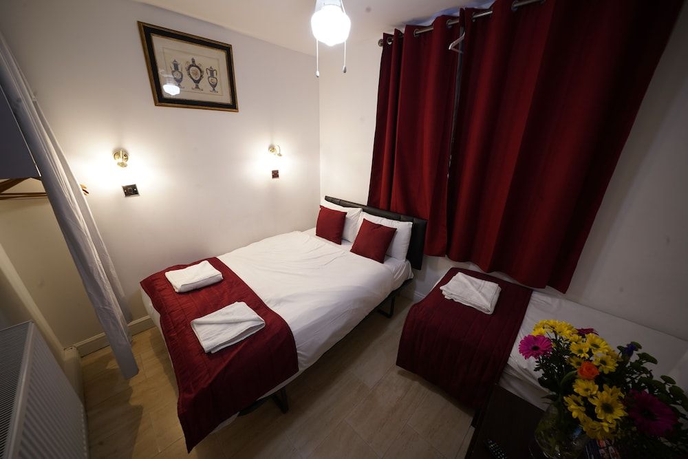 New Dawn Hotel Double Room 2