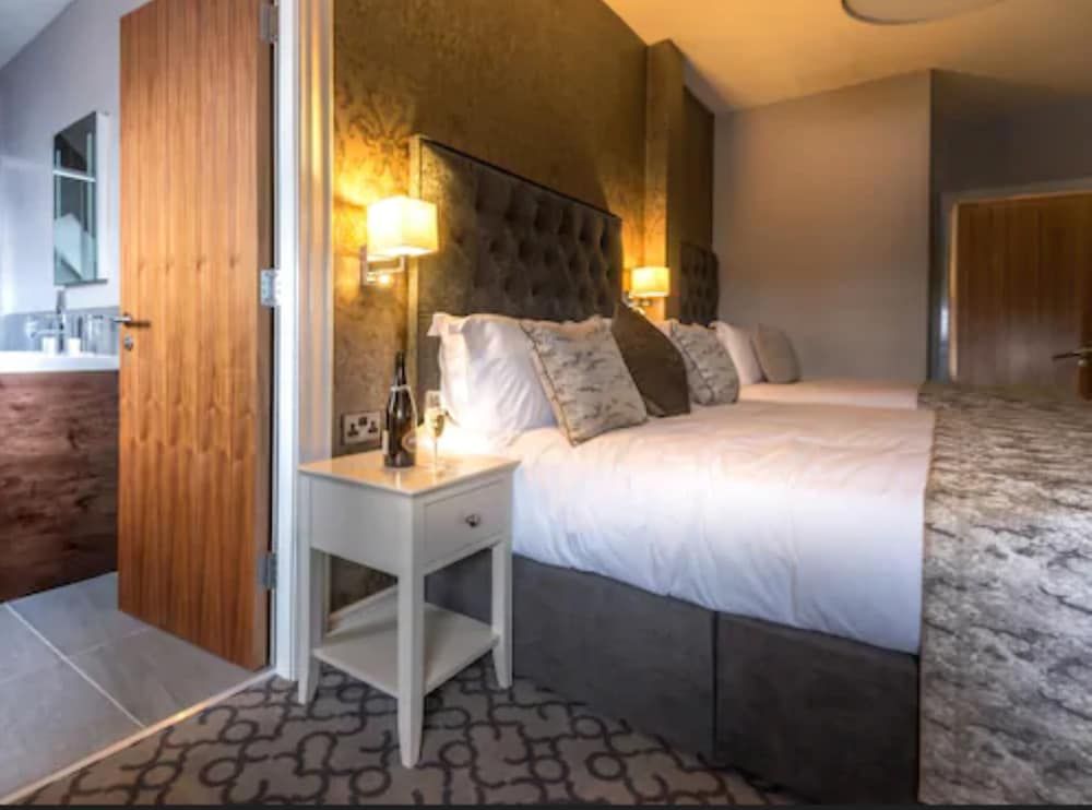 Shipquay Boutique Hotel Superior Double Room