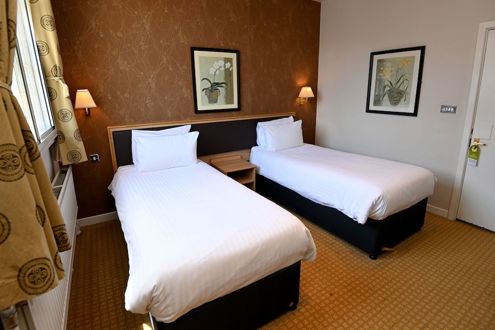 Vine, Stafford by Marston's Inns Standard Twin Room 2