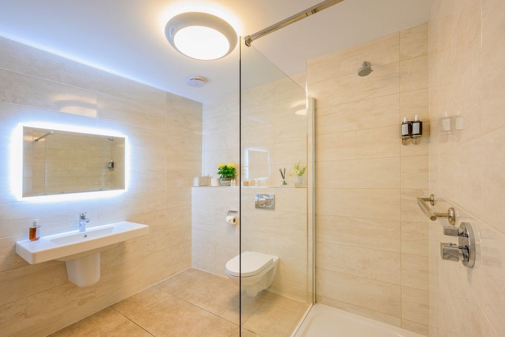 Flagstaff Lodge Executive Double Room, 1 King Bed, Mountain View 3