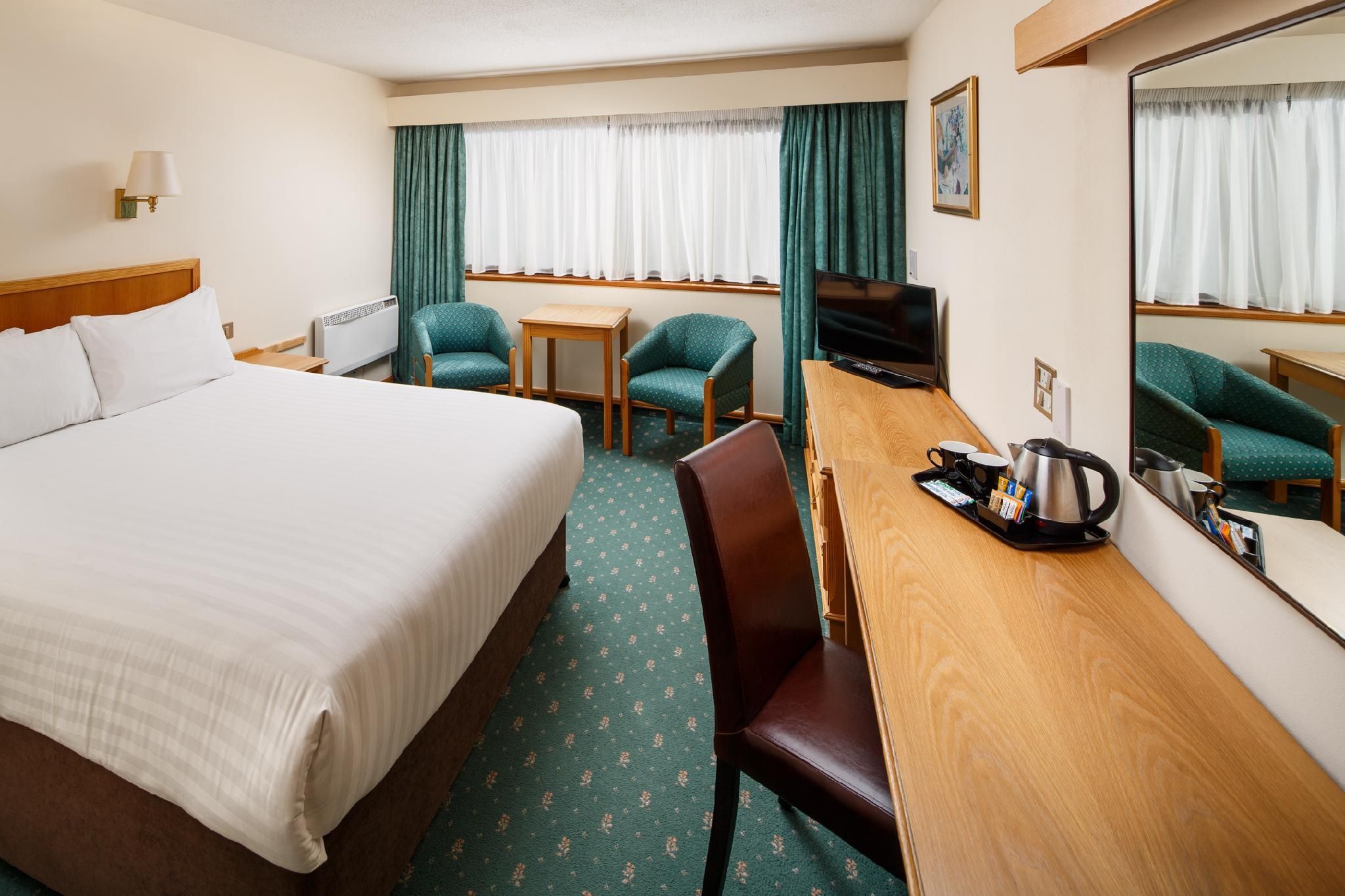 Classic Double with 1 Single Bed
