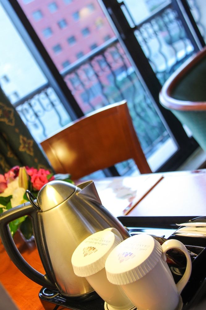 undefined Grand Palace Hotel 6