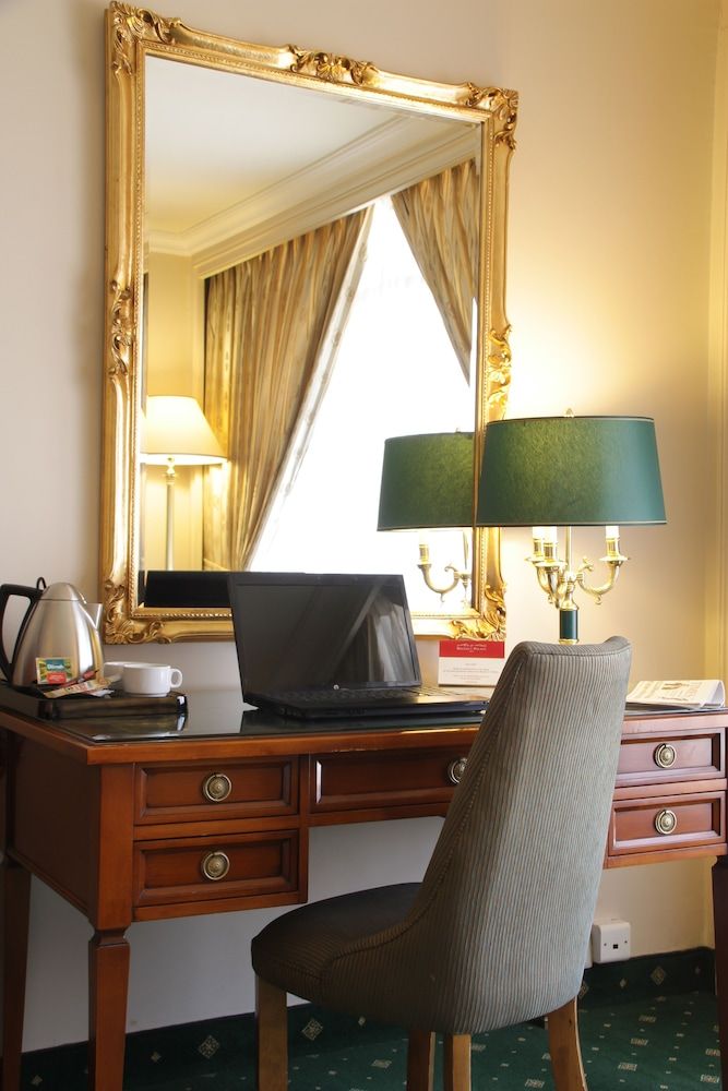 Grand Palace Hotel Standard Room, 2 Twin Beds 4