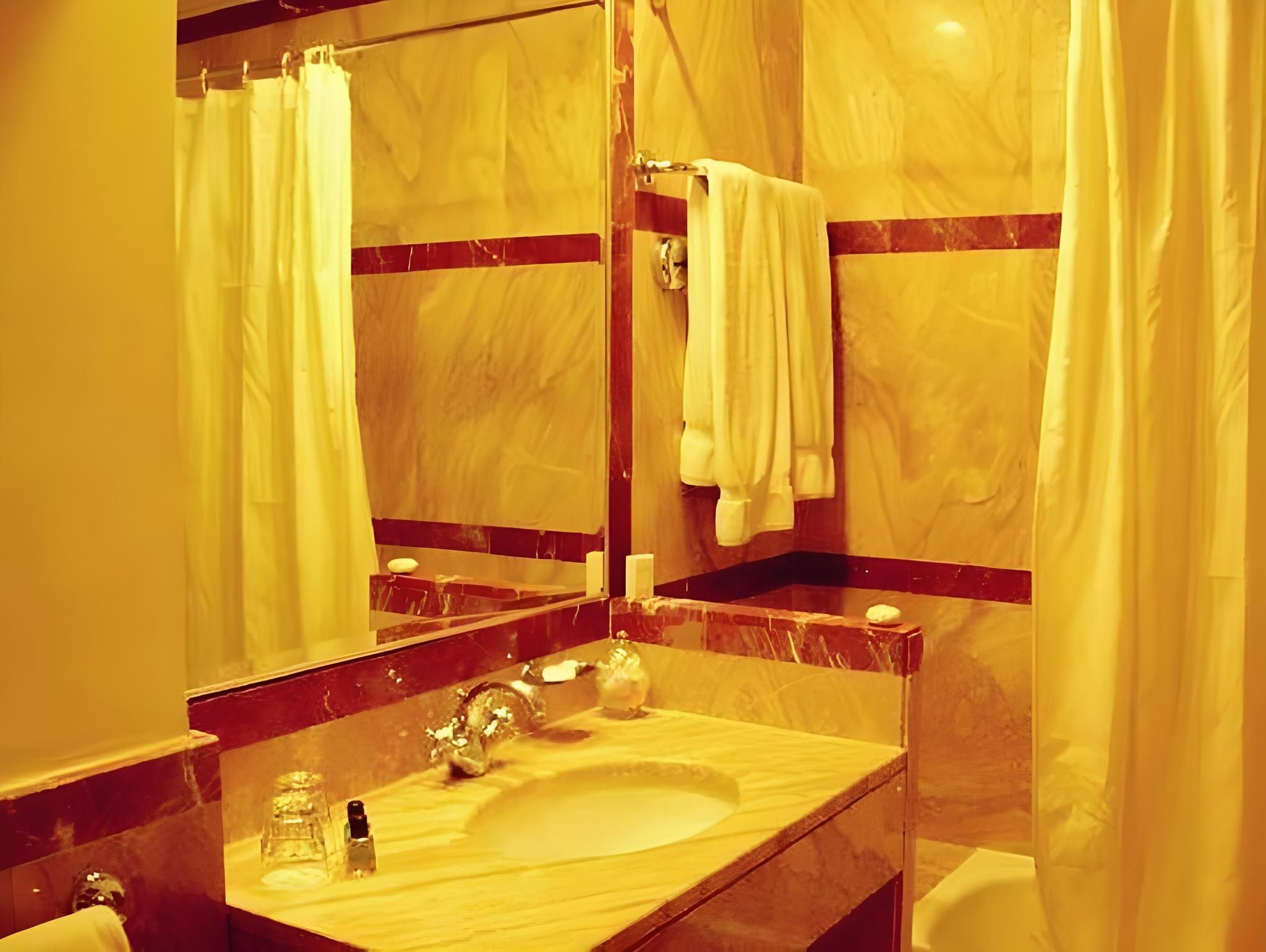 Grand Palace Hotel Standard Double or Twin Room 3