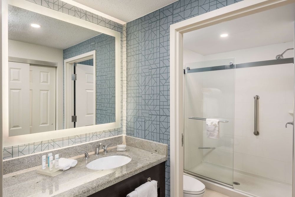 Homewood Suites by Hilton Miami-Airport/Blue Lagoon Suite, 1 Bedroom, Non Smoking 18