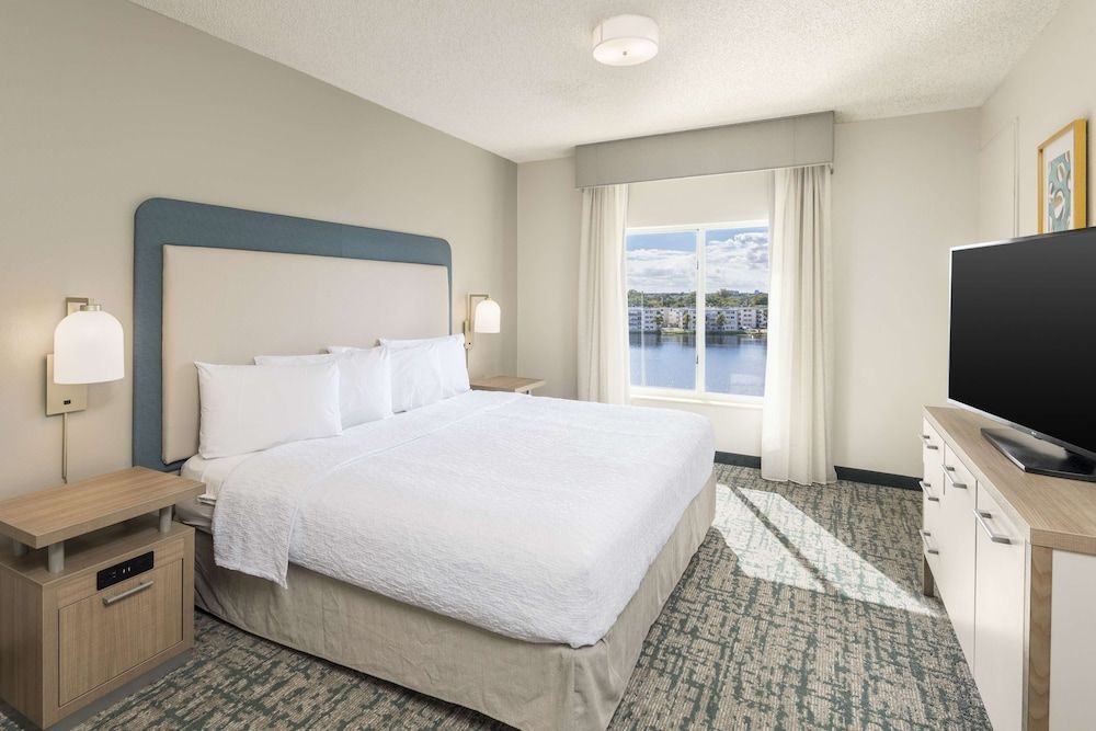 undefined Homewood Suites by Hilton Miami-Airport/Blue Lagoon 6