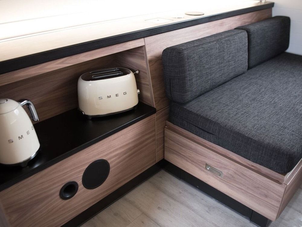 Door to the Shore - Seafront Cottages Apartment 11