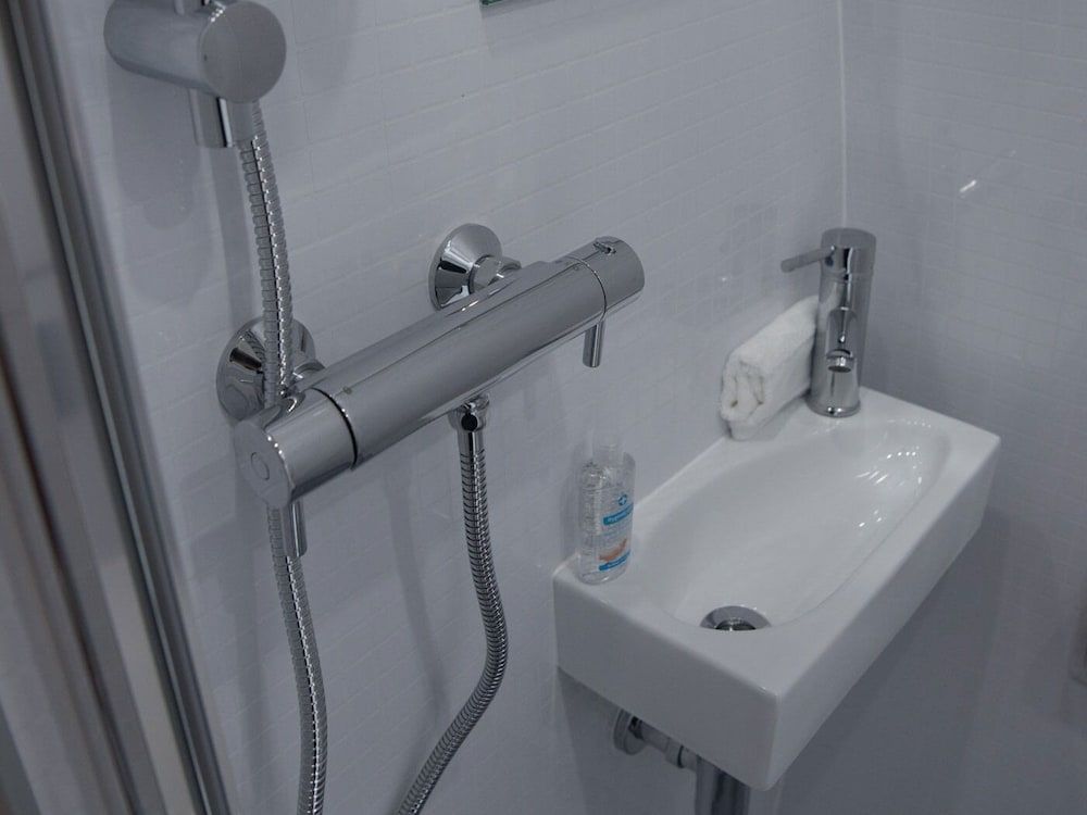 Door to the Shore - Seafront Cottages Apartment 8