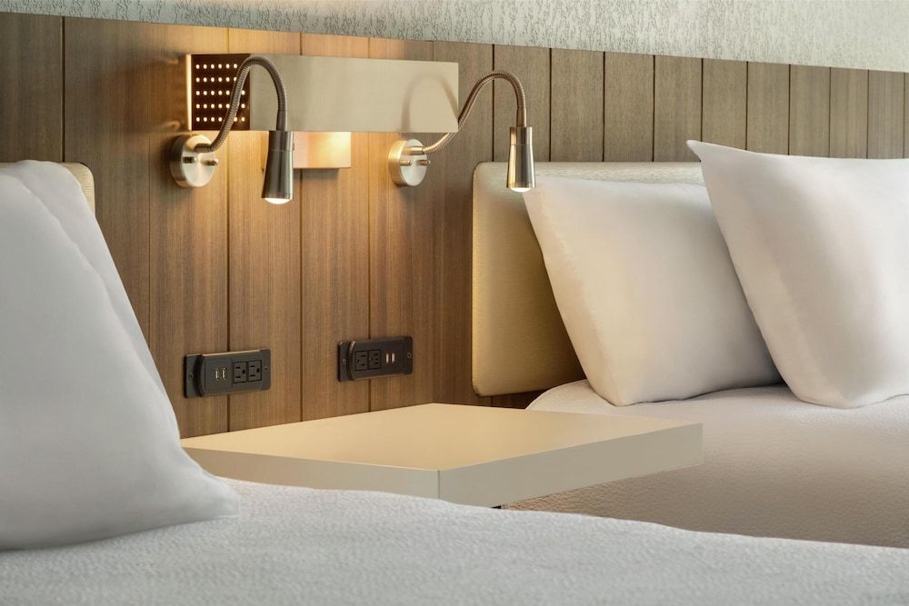 Hilton Garden Inn Cleveland Airport Room, 2 Queen Beds