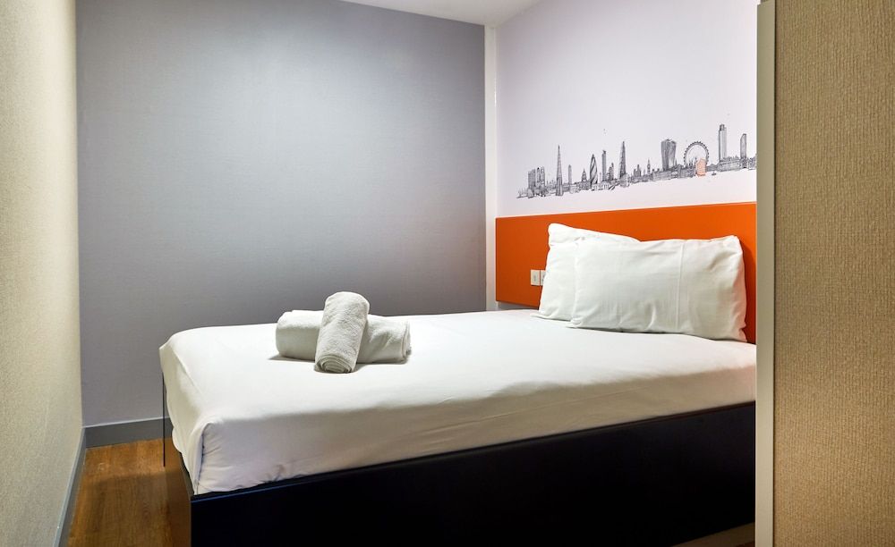 easyHotel London Croydon Standard Double Room, 1 Double Bed 3