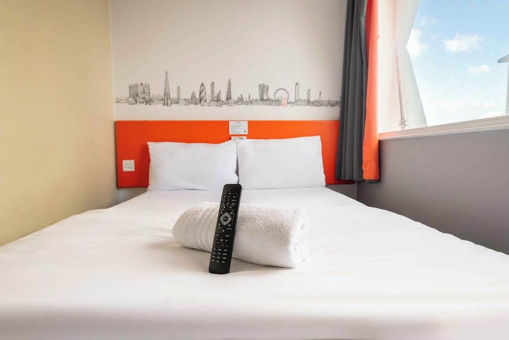 easyHotel London Croydon Standard Double Room, 1 Double Bed, Accessible 5