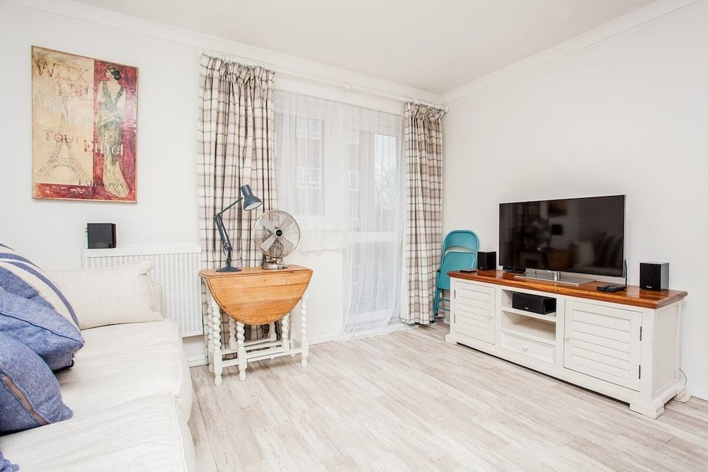 undefined Stunning Spacious South London 1 Bed Apartment with Balcony 7