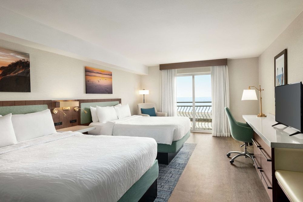 Room, 2 Queen Beds with Ocean View