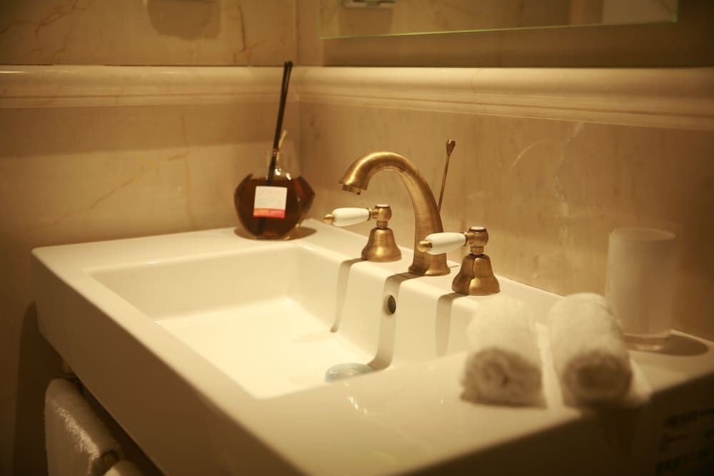 Jacob Samuel by Prima Hotel Small Classic 4