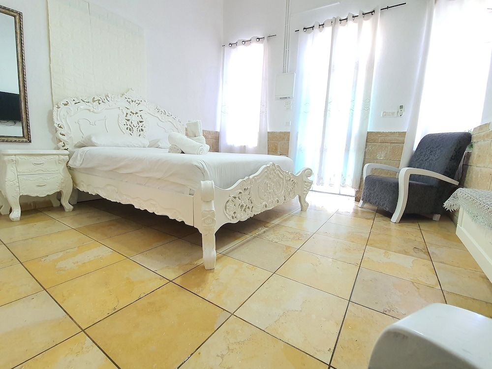 Lake Mansion Family Quadruple Room, 2 Bedrooms 4