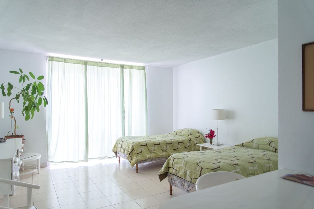 Standard Studio, Ocean View
