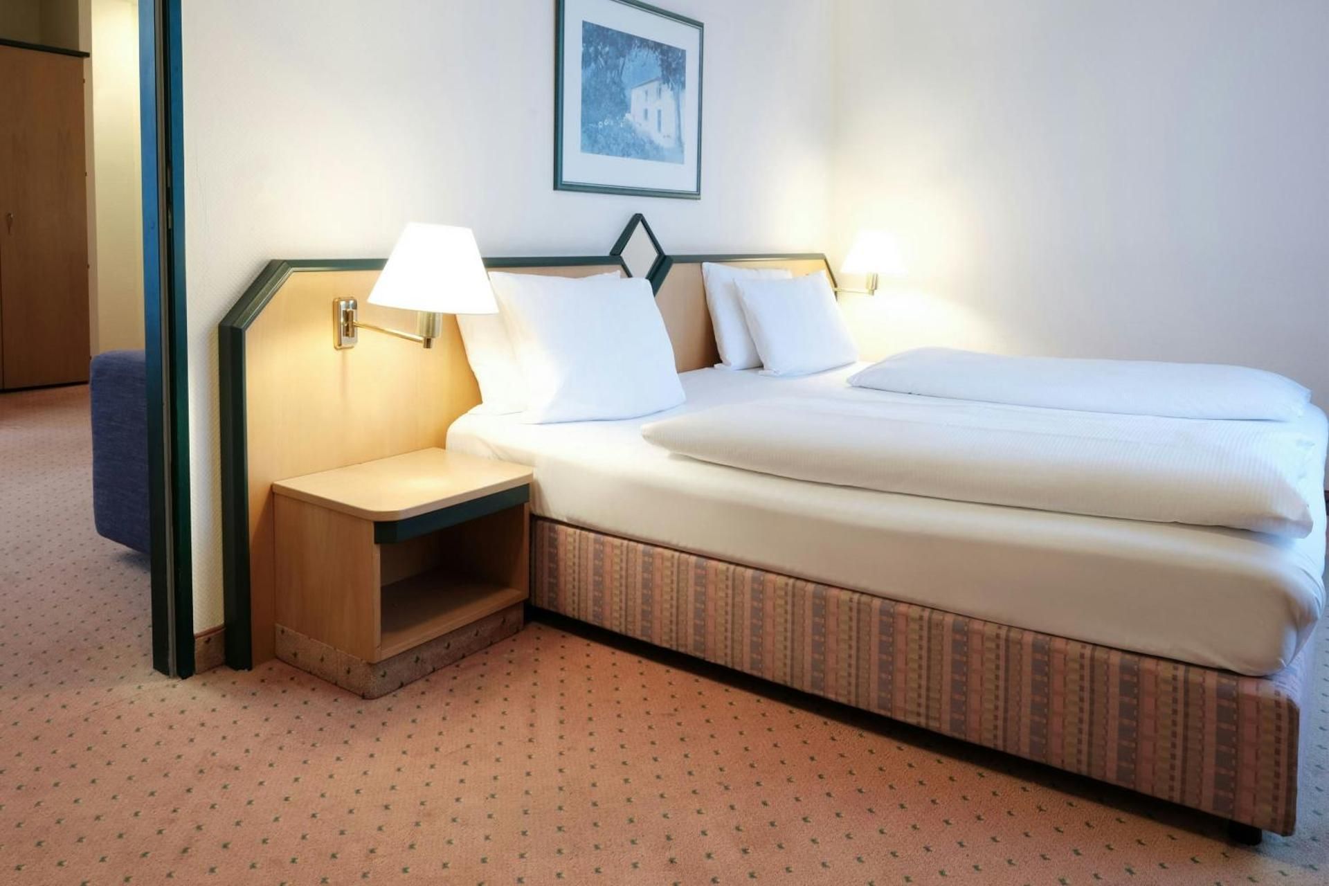 1 Bedroom Suite, 1 King, Sofa bed